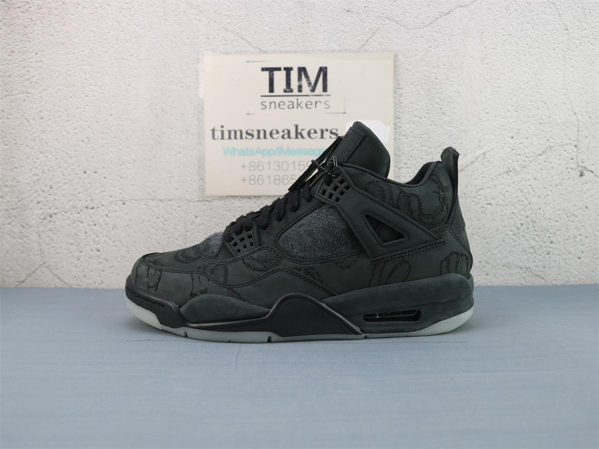 GX Batch Air Jordan 4 Retro Kaws Black 930155-001